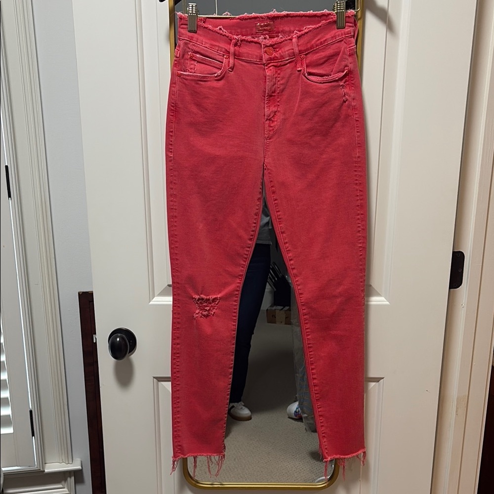 MOTHER Double Fray Charmer Salmon Jeans